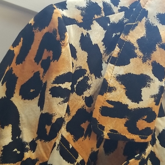 Forever21 Leopard print Jacket - Picture 2 of 5